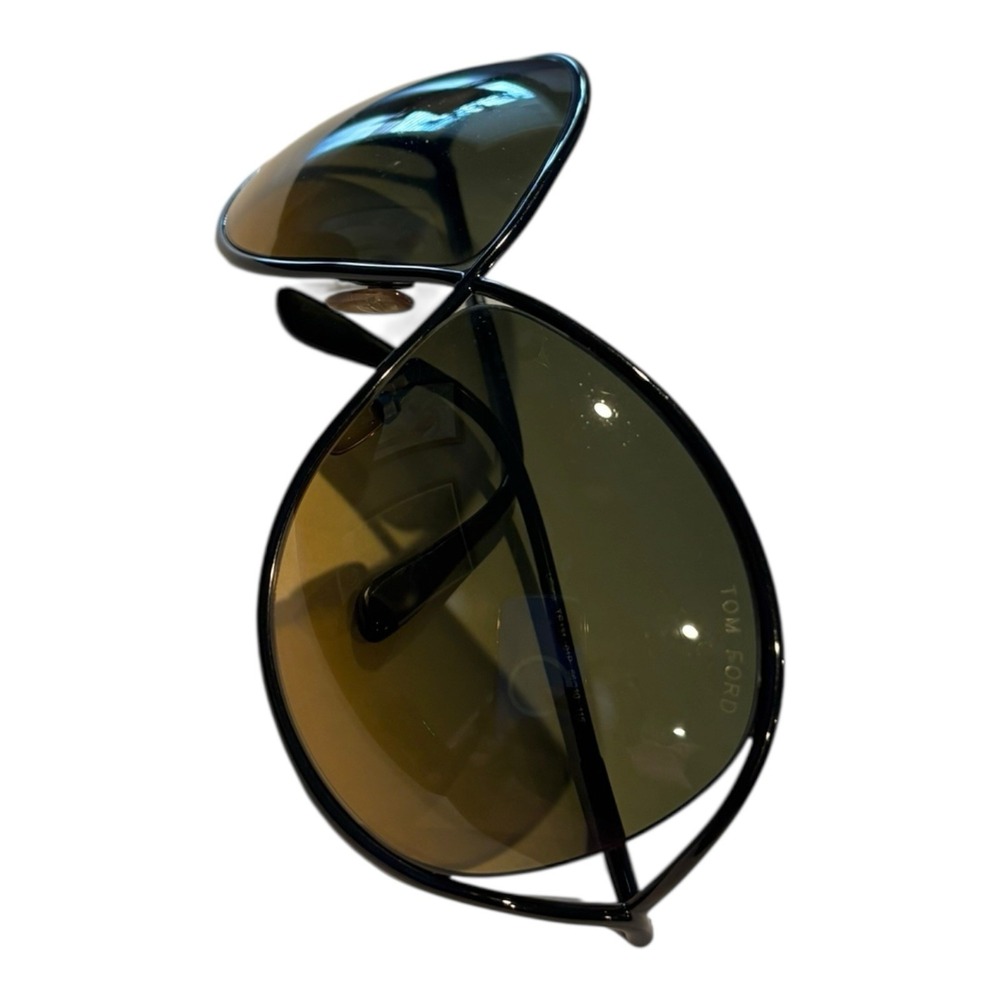 Tom Ford Lilliana‎ TF131 01P Black Gradient Sunglasses Made in Italy w/ Case - Picture 6 of 10